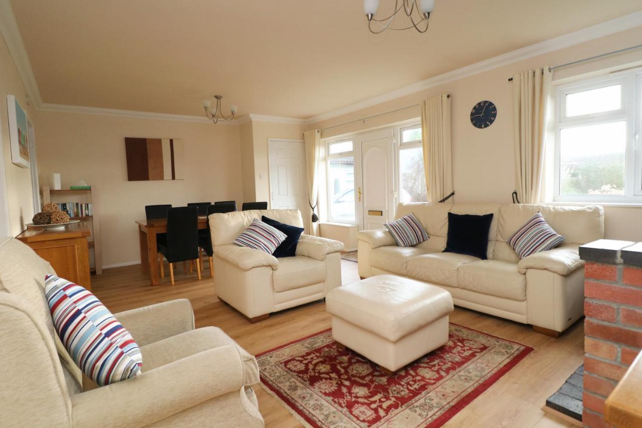 Holiday Bungalow, Short Drive To 7 Beaches! Saint Merryn Exterior photo
